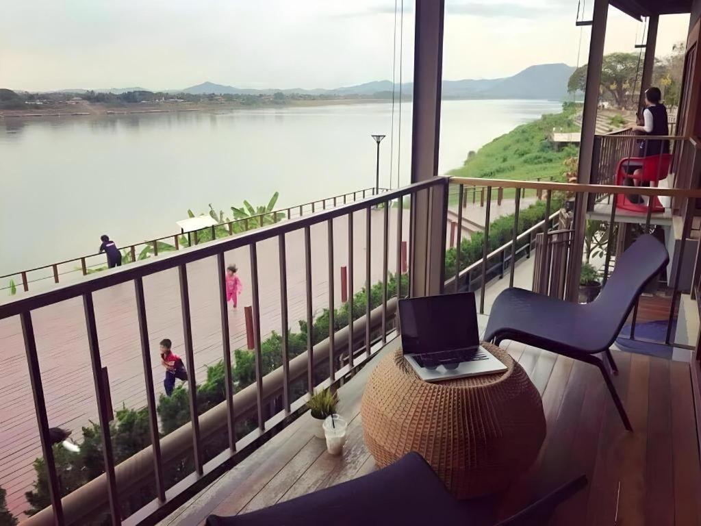 Chic Chiangkhan Hotel Chiang Khan Exterior photo